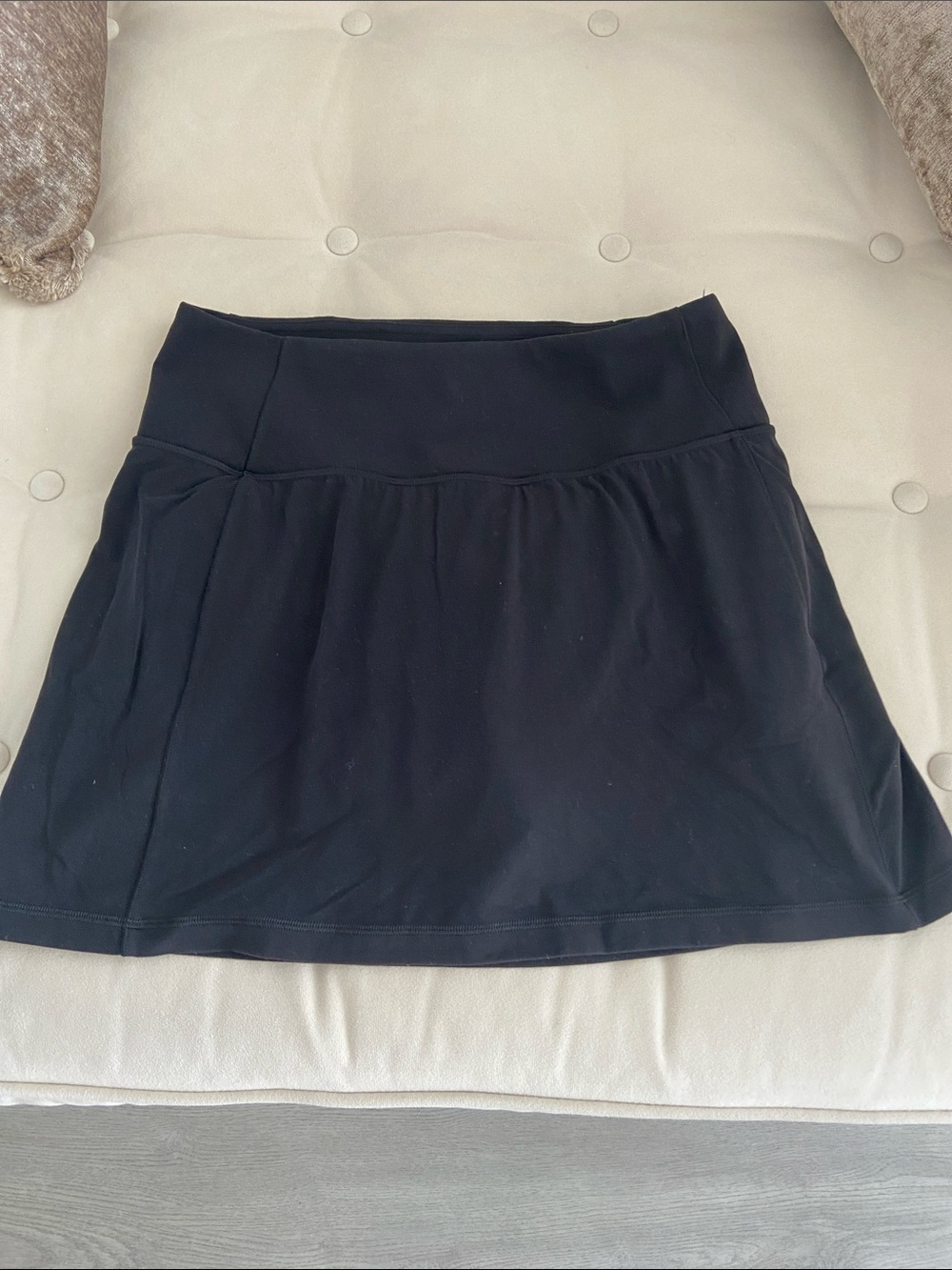 Women's Athleta Black Salutation Stash Skort